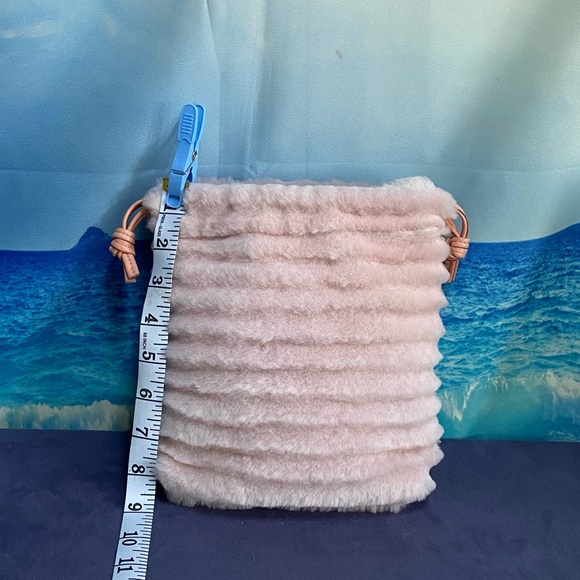 CLARE V. Drawstring Pouch Blush - Picture 11 of 13